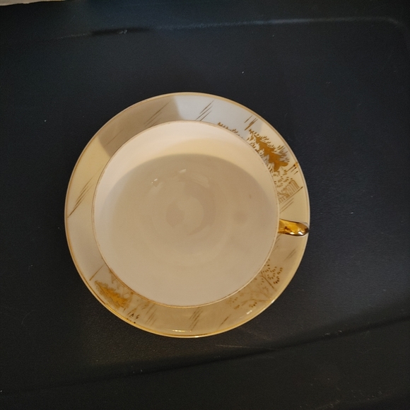 Vintage Kutani China 5 Cups and  5 Saucers Gold Trim Hand Painted - Picture 2 of 8